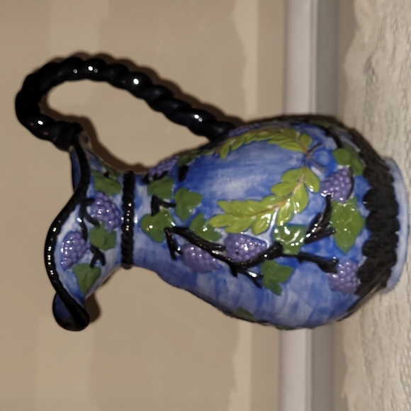 Vintage Hand Painted Pitcher Man & Grapes - Picture 5 of 16